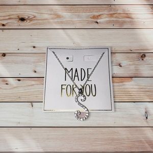 Claire’s Letter “S” necklace